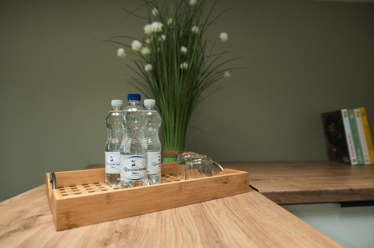 M&M Apartamenty Jasionka Bagian luar foto