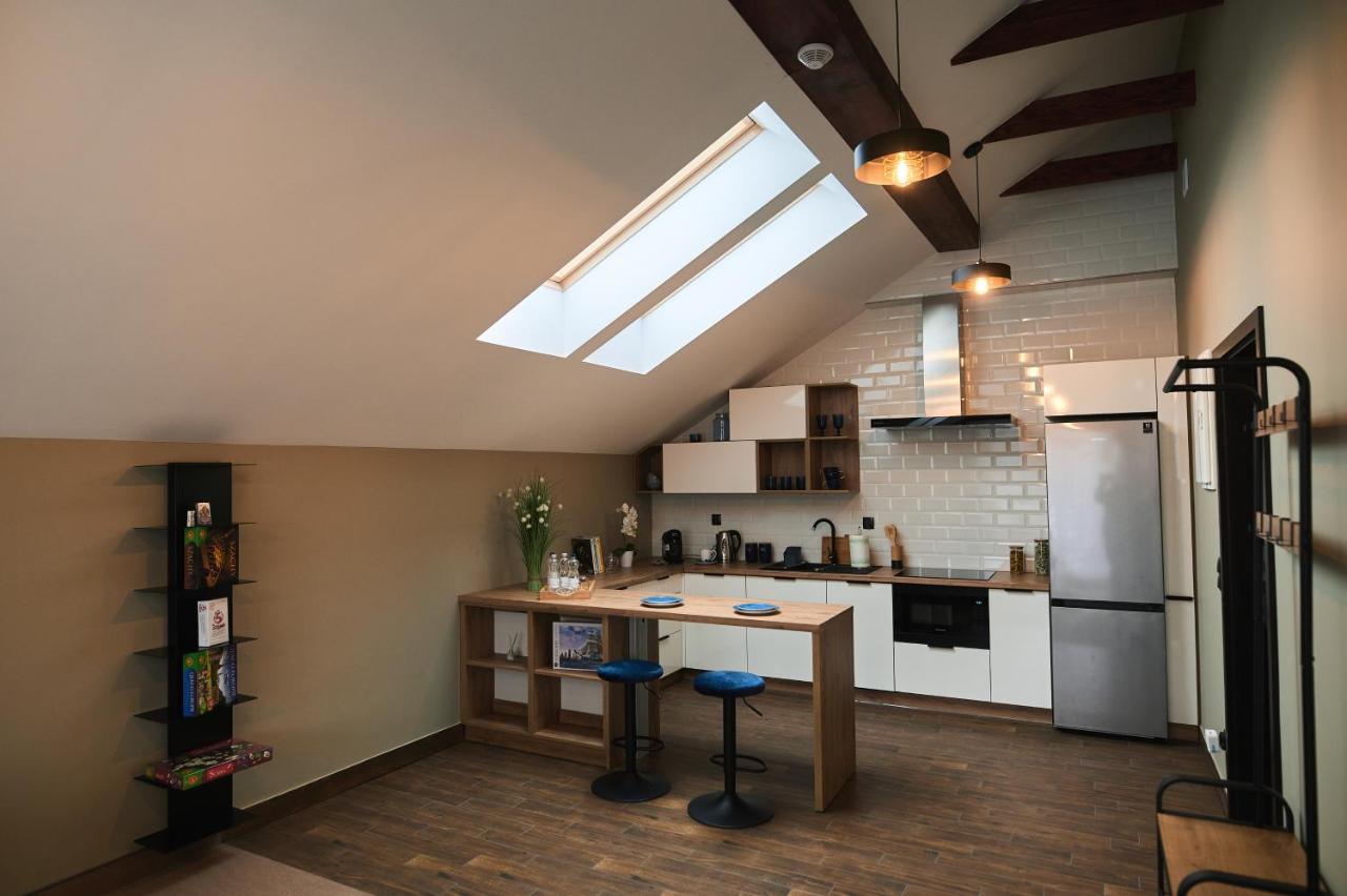 M&M Apartamenty Jasionka Bagian luar foto